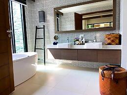 Silla Villa Private Pool & Sea View