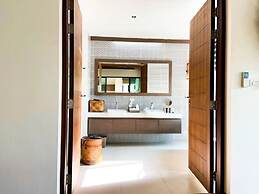 Silla Villa Private Pool & Sea View