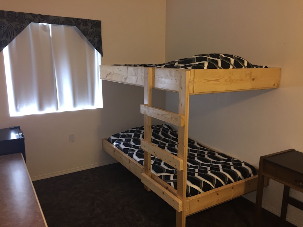 Invermere Hostel
