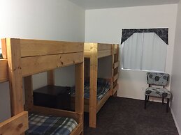 Invermere Hostel