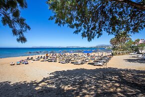 Eden Beach Hotel