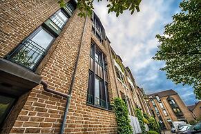 Lakeside Flat