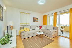 Apartments Zelic Tucepi