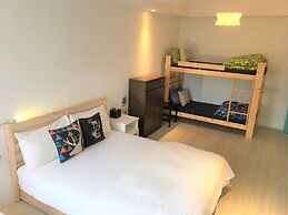 4Plus Hostel