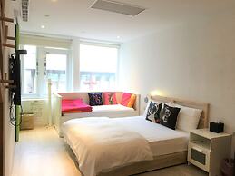 4Plus Hostel