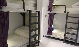 4Plus Hostel