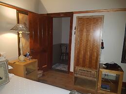 Steytlerville Villa Guest House