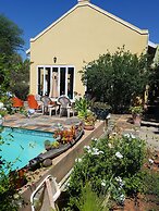 Steytlerville Villa Guest House