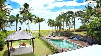 Absolute BeachFront Bliss @ Newell Beach
