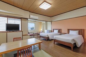 Wan Wan Paradise Toba