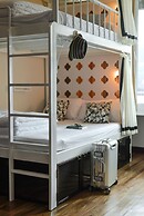The Quarter Bangkok Poshtel & Coworking - Hostel