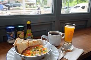 The Quarter Bangkok Poshtel & Coworking - Hostel