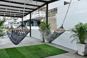 The Quarter Bangkok Poshtel & Coworking - Hostel