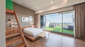 Lucid M