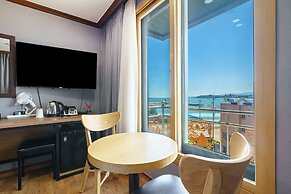 Port View