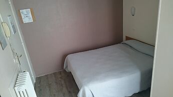 Acacia Hotel