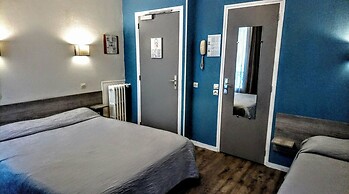 Acacia Hotel