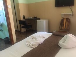 Ramorwa Guest Lodge