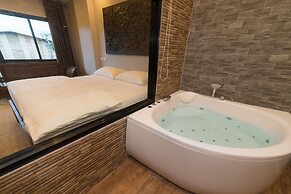 Thongtara House Boutique Residence