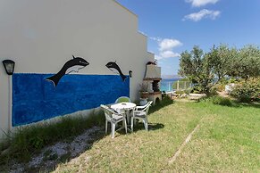 Manos Apartments