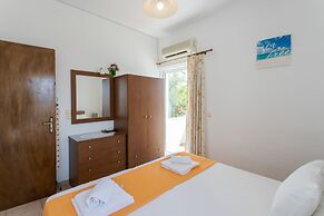 Manos Apartments