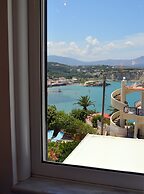 Manos Apartments