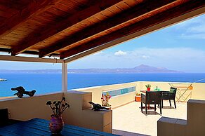 Manos Apartments