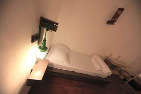 Dopa Hostel