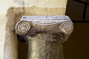 Ad Hoc Domus