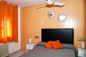 Hostal Emporda