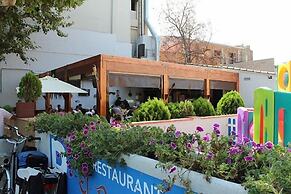Hostal Emporda