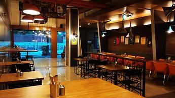 Max Hotels Jabalpur