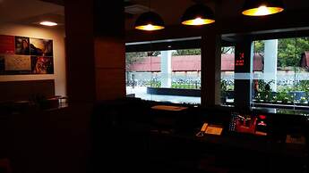 Max Hotels Jabalpur