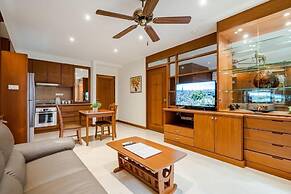 Whitehouse Condotel