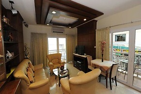 Whitehouse Condotel