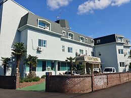 Shiny Hotel