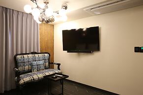 Hotel Cello Guri