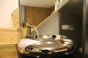 Hotel Cello Guri
