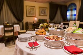 Quari Hotel Restaurant & Pizza