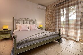 Kymaros Villas