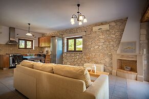 Kymaros Villas