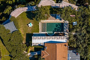 Kymaros Villas