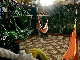 Posada Come So In The Bush
