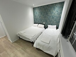White Rose Hotel & Restaurant - Leeds