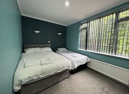 White Rose Hotel & Restaurant - Leeds