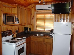 Tomahawk Resort