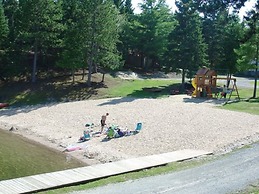 Tomahawk Resort