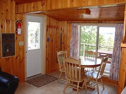 Tomahawk Resort