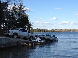 Tomahawk Resort