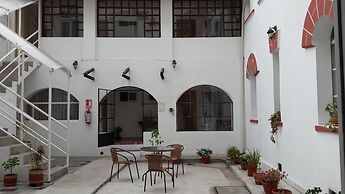Heritage Inn